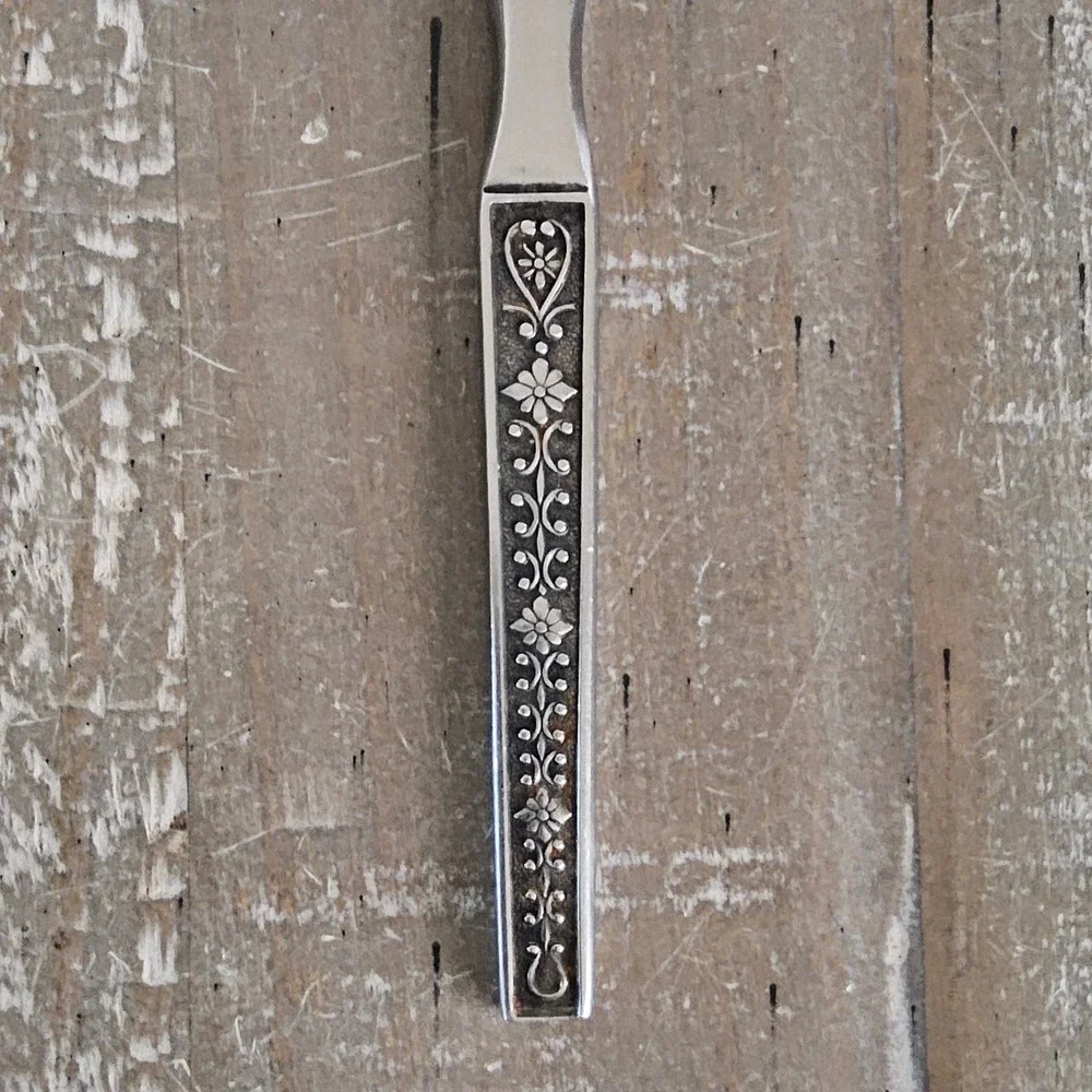 Vintage Riviera Cordova Butter Knife Floral Japan Stainless Steel MCM Flatware